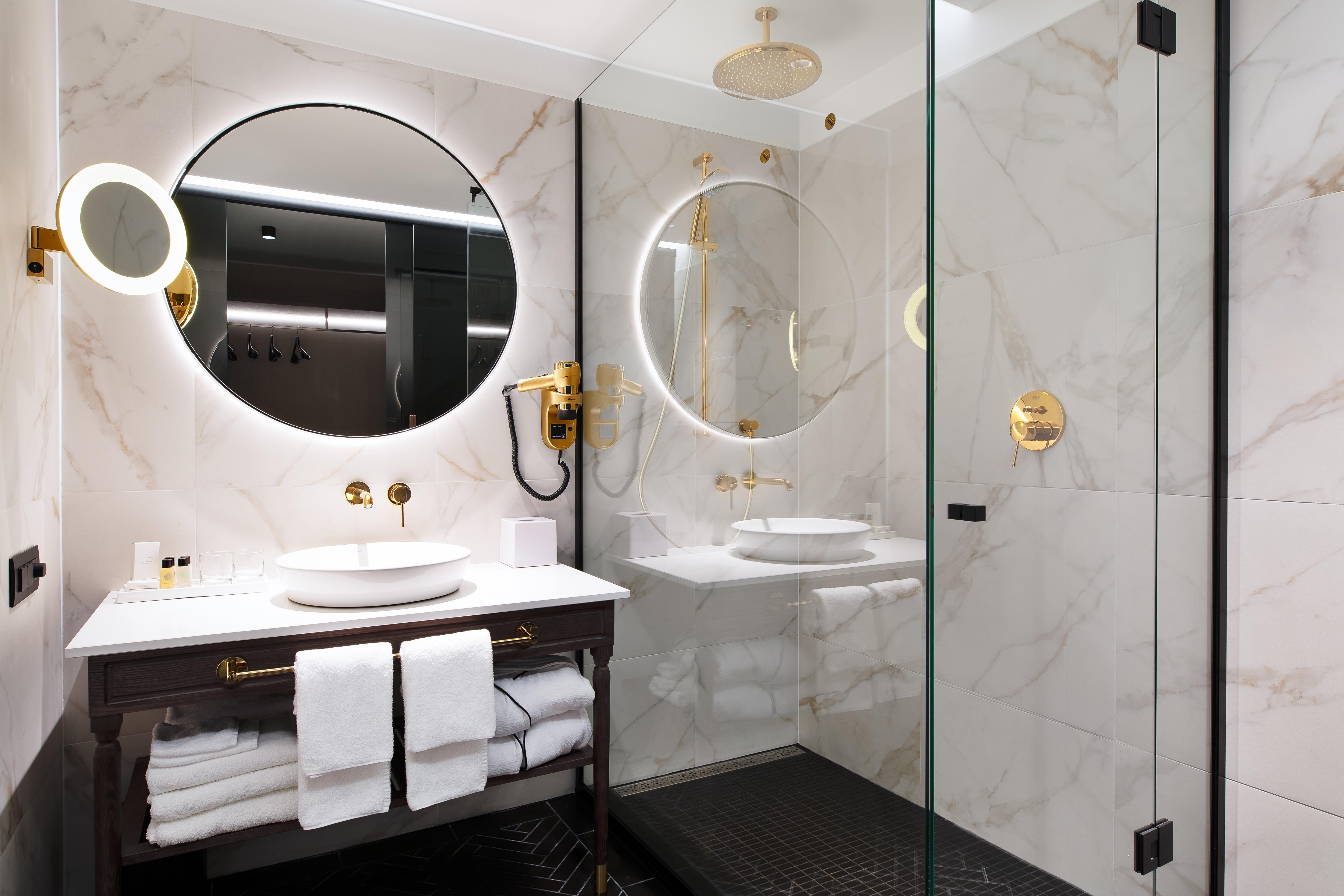 Movenpick 4*