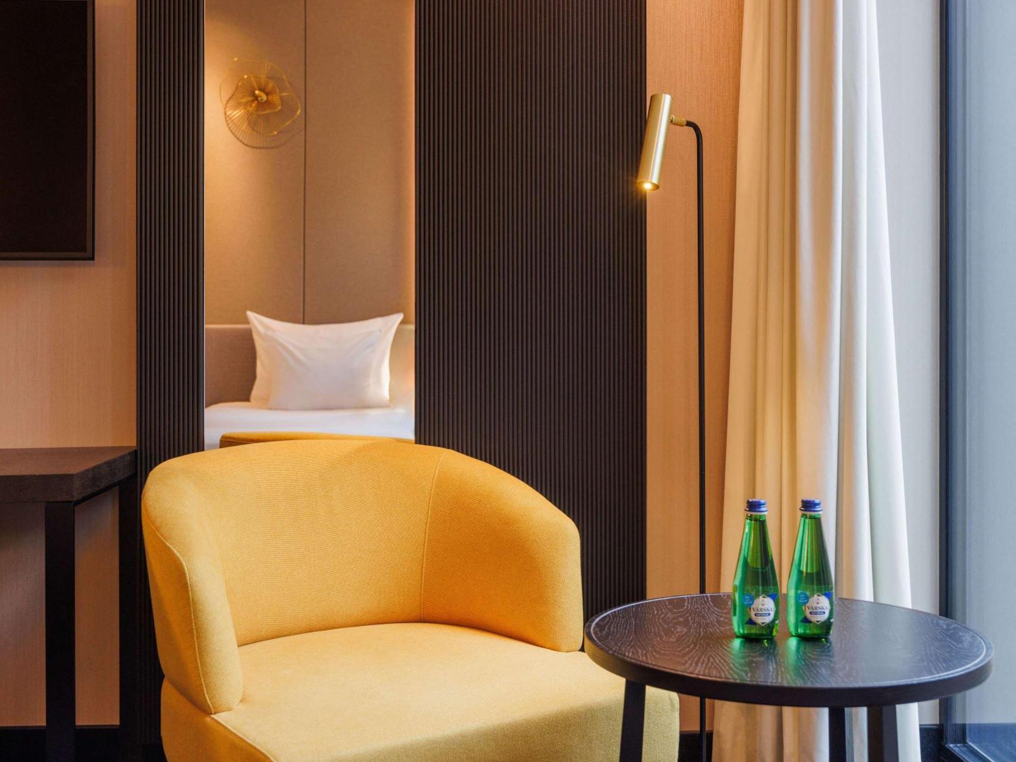 Movenpick 4*
