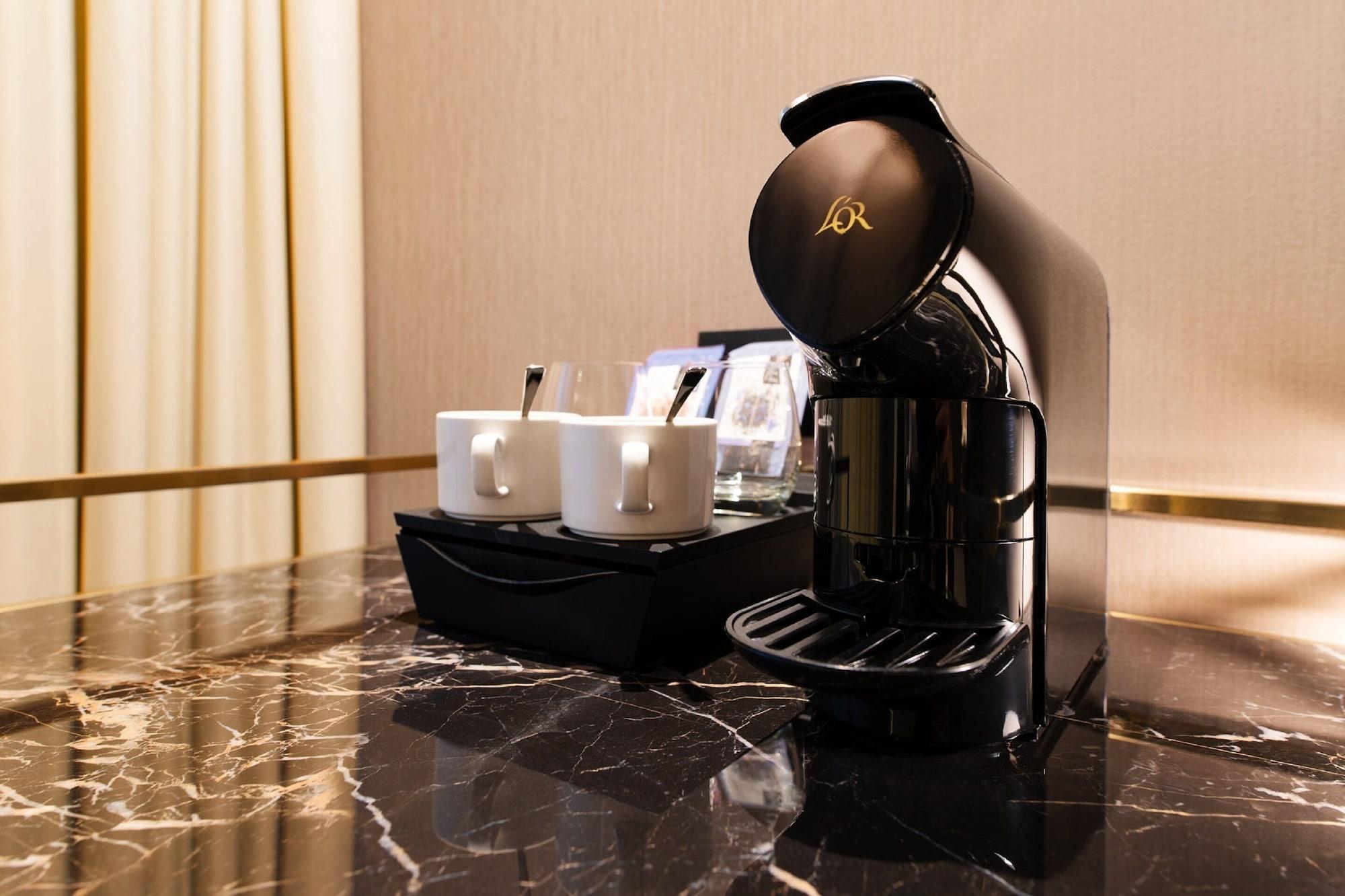 Movenpick 4*