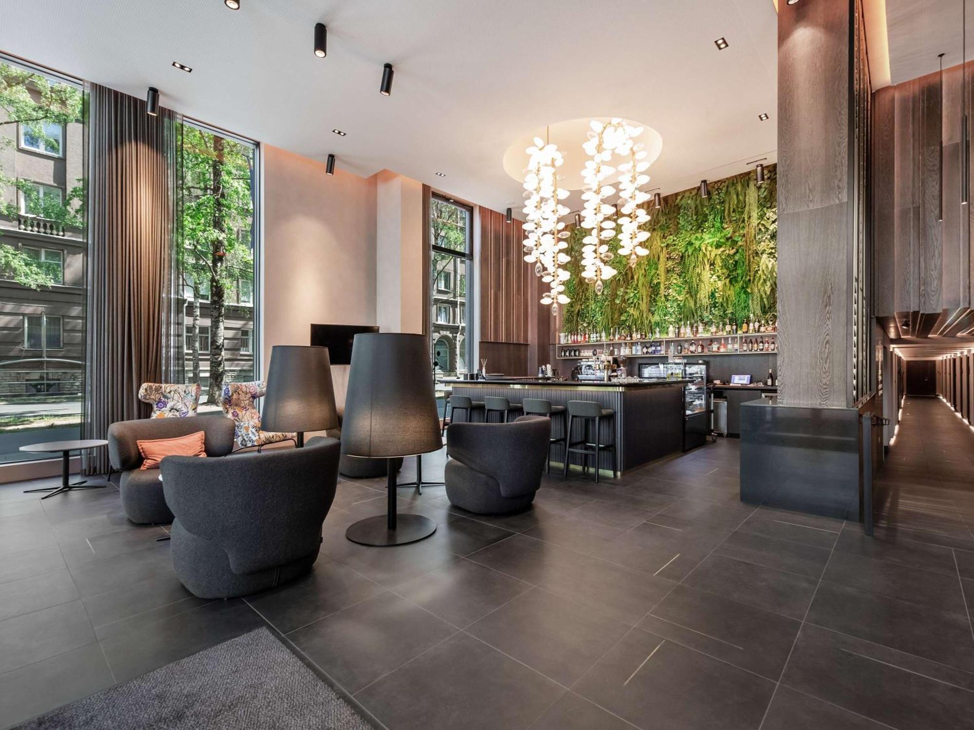 Отель Movenpick 4*